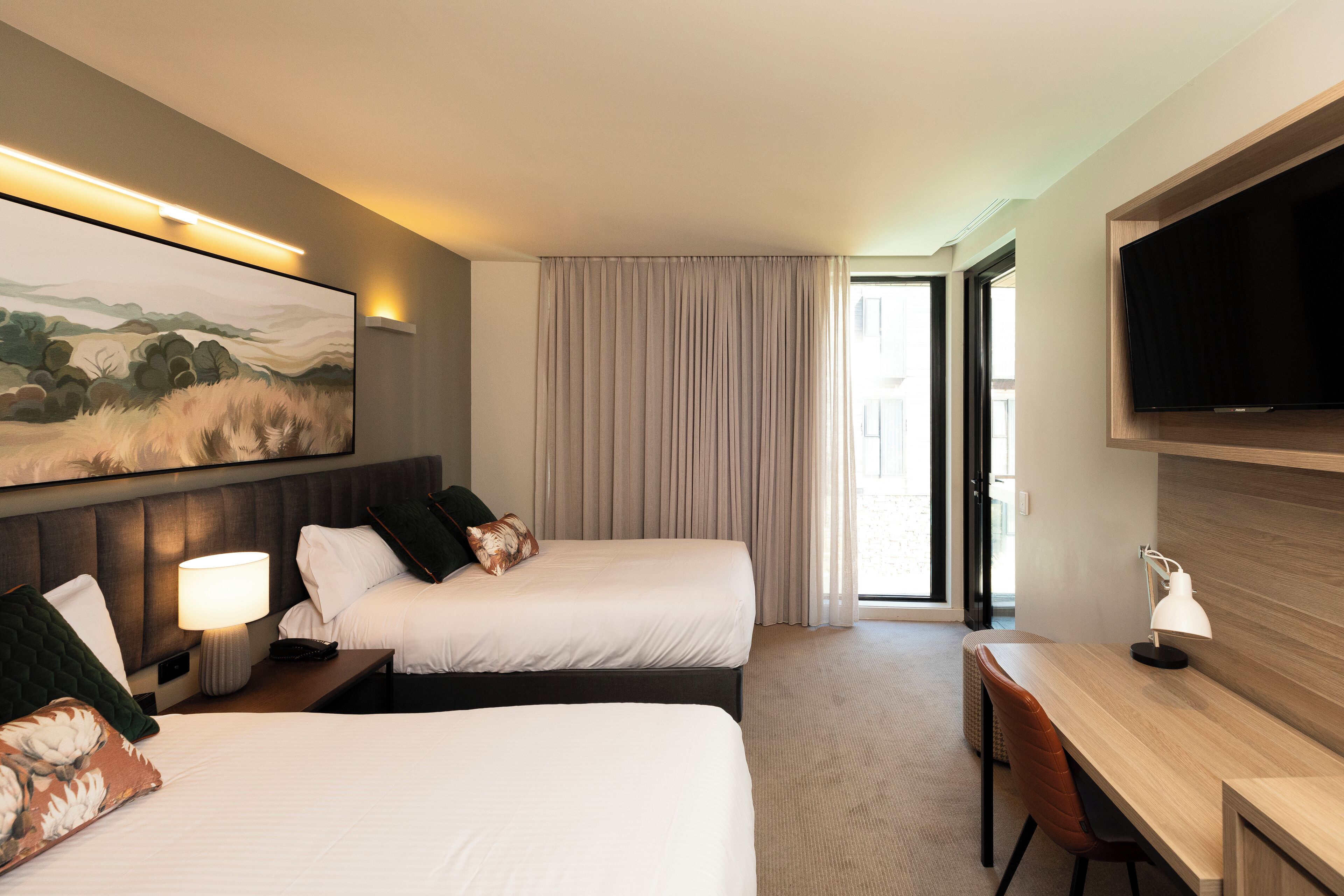 1 bedroom, premium bedding, in-room safe, desk