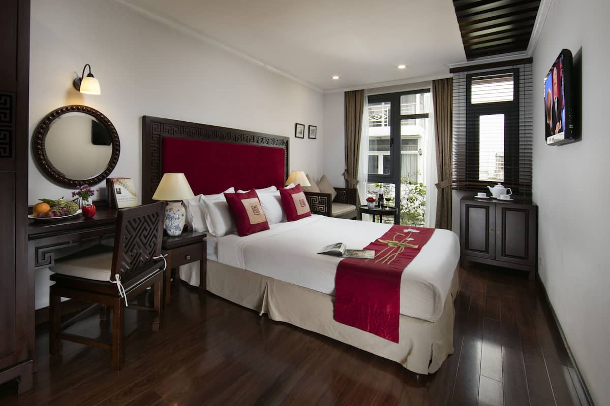 Luxury Double Room, City View