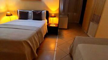 Minibar, soundproofing, free WiFi, bed sheets