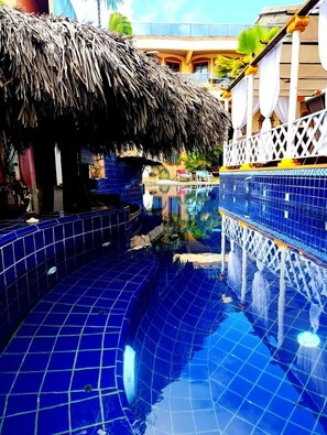Outdoor pool, open 9:30 AM to 10:00 PM, sun loungers - Pousada Presidente Hotel (Aracati)