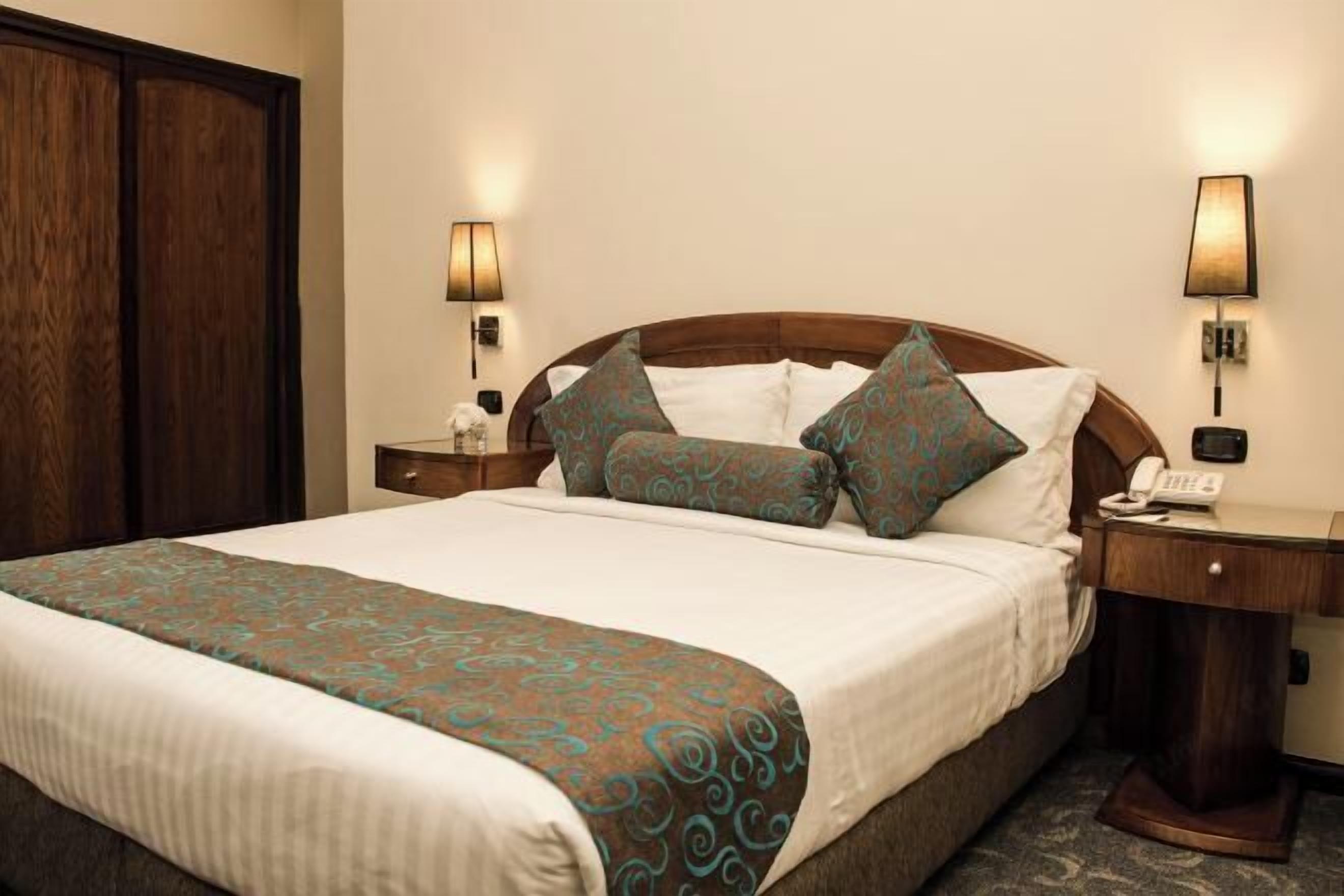 In-room safe, desk, blackout drapes, free cribs/infant beds