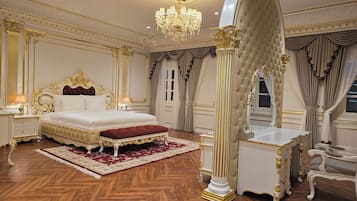 Chambre Présidentielle | Minibar, coffres-forts dans les chambres, bureau