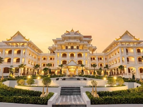 Champa Palace Hotel