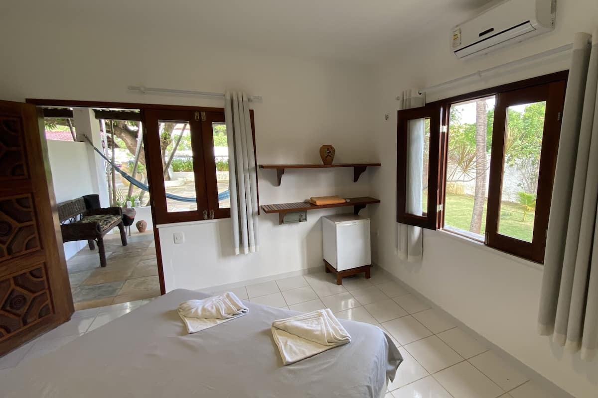 Habitación básica | Minibar, cortinas opacas, wifi gratis y ropa de cama