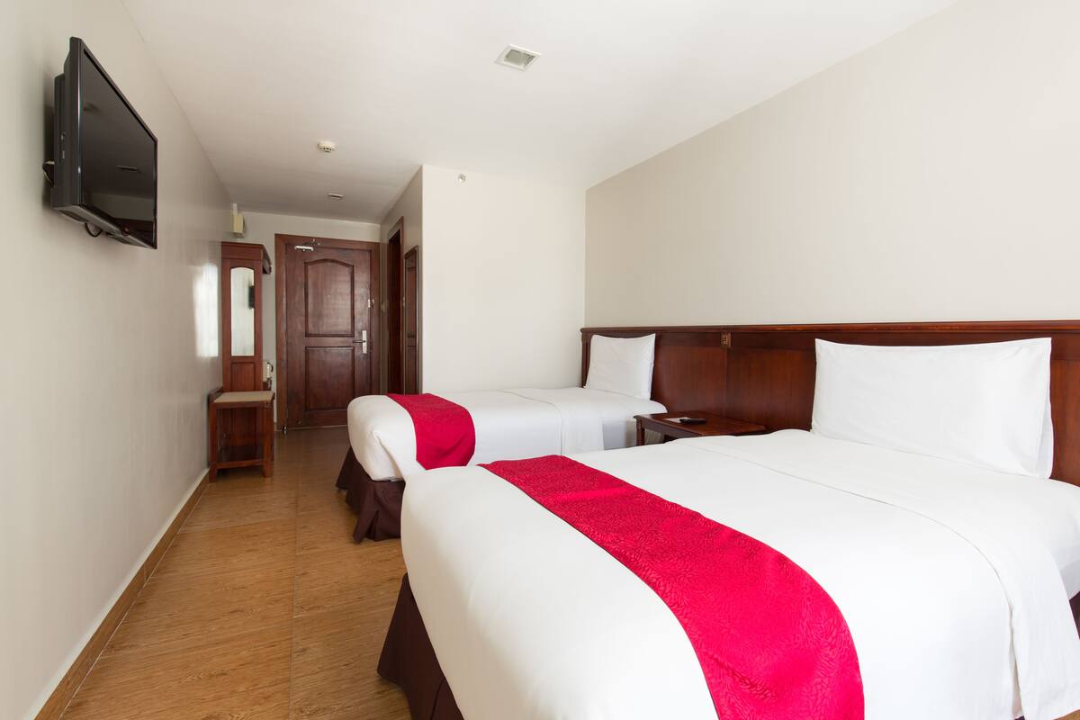 Superior Room Twin | In-room safe, desk, WiFi (free)
