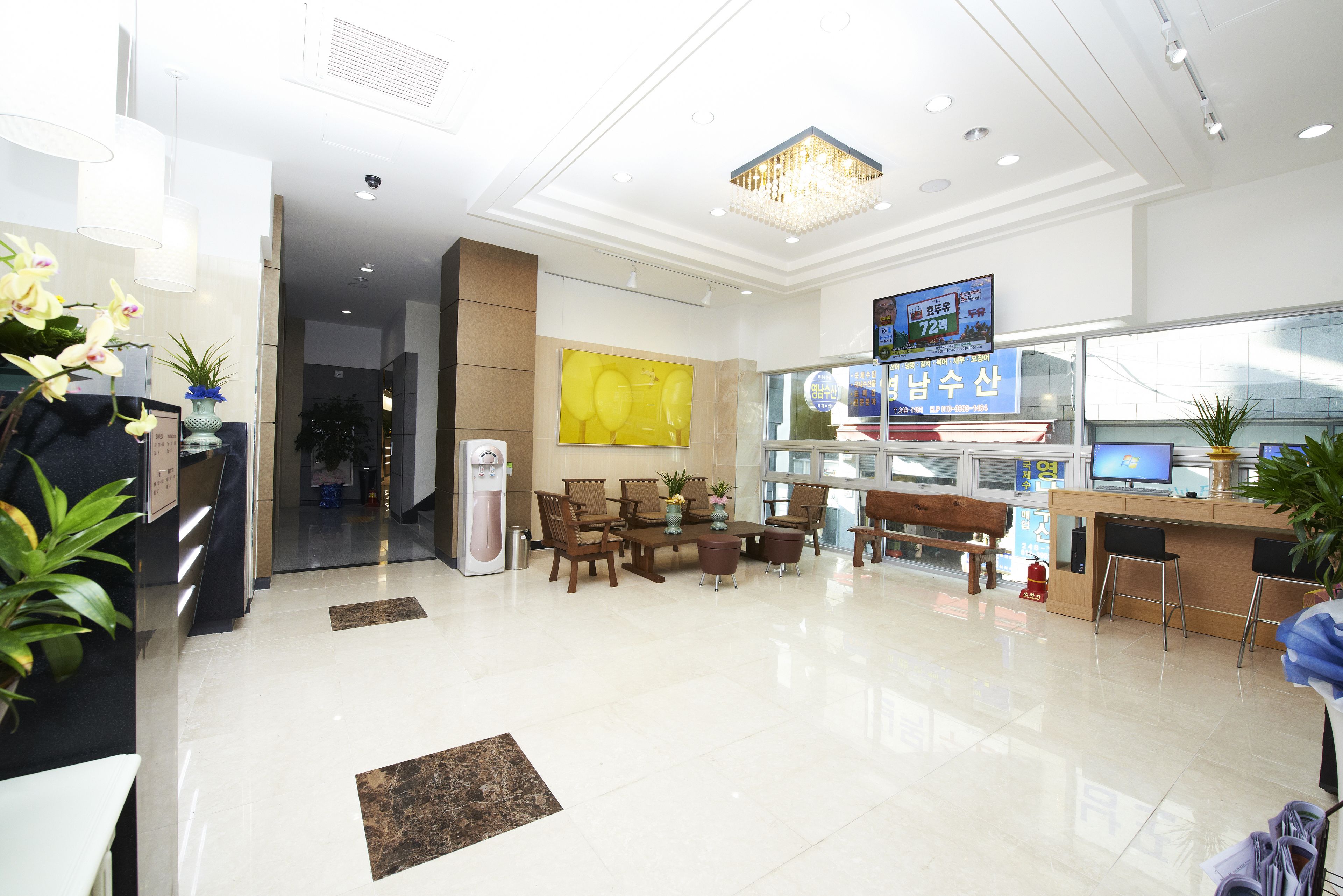 lobby