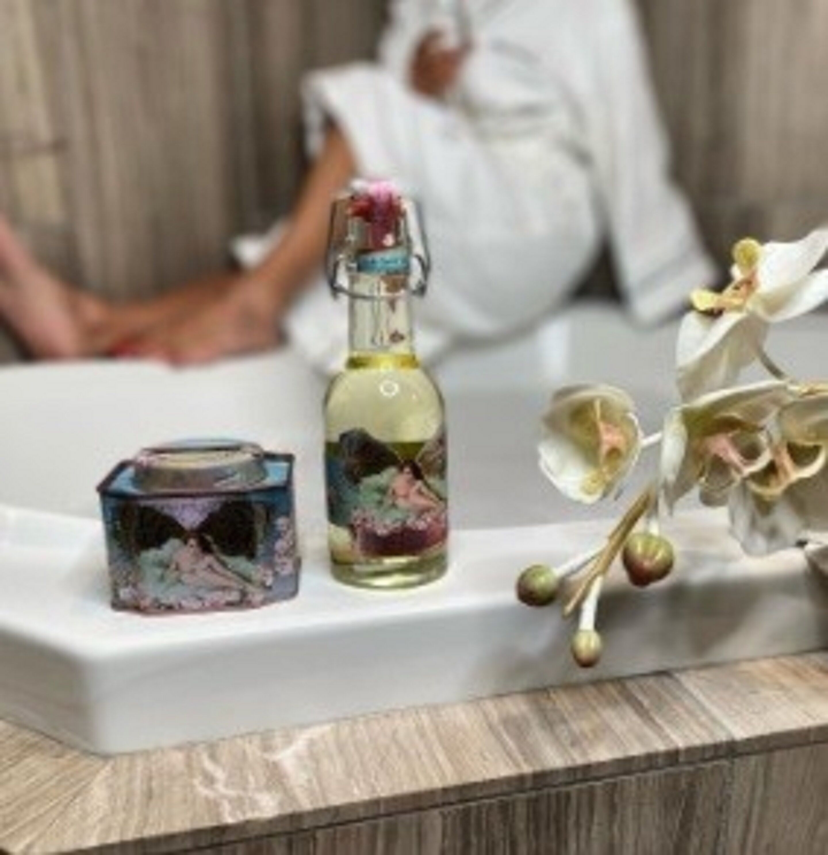 hot stone massages, deep-tissue massages, swedish massages, facials