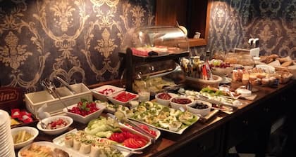 SleepWalker Boutique Suites