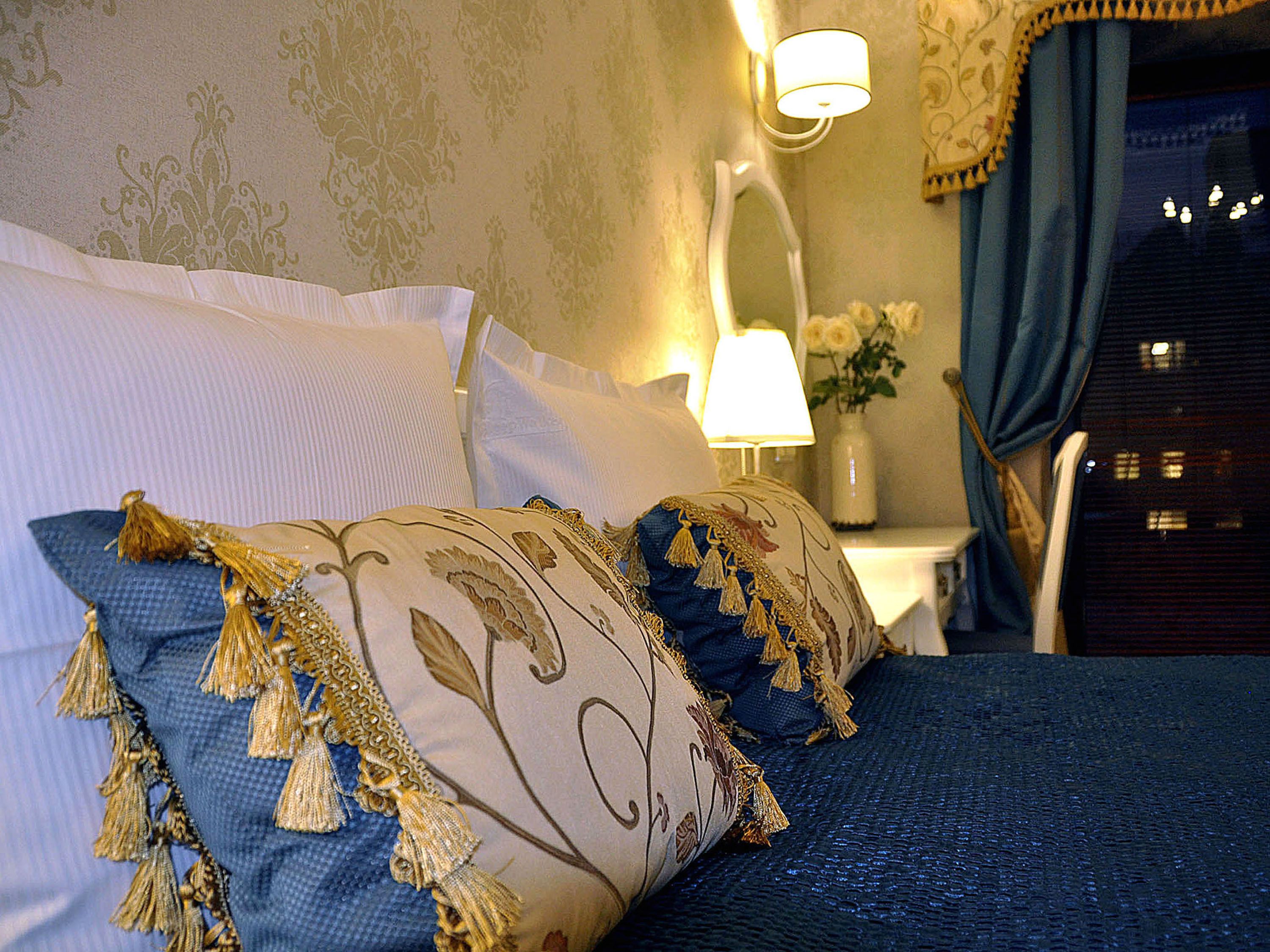 deluxe apartment, 1 bedroom | living area | 42-inch lcd tv with satellite channels, tv