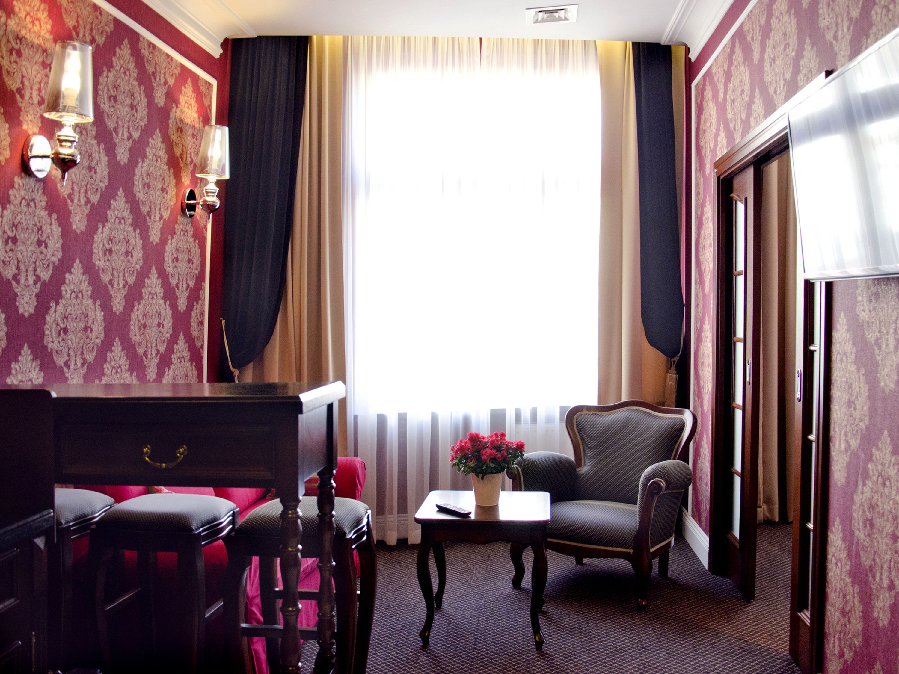 Deluxe Apartment, 1 Bedroom | Living room | 42-inch LCD TV with satellite channels, TV