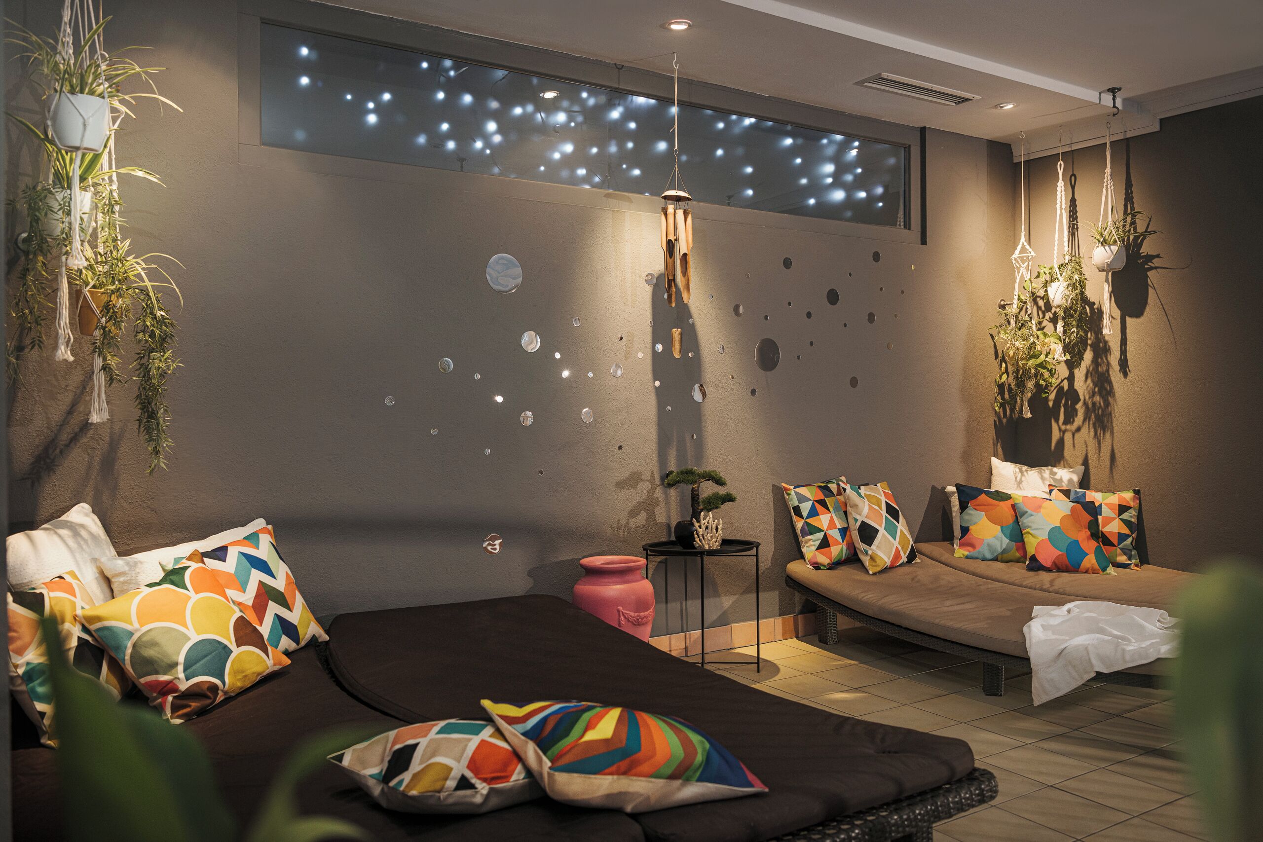 outdoor treatment area, sauna, hot tub, steam room, body treatments