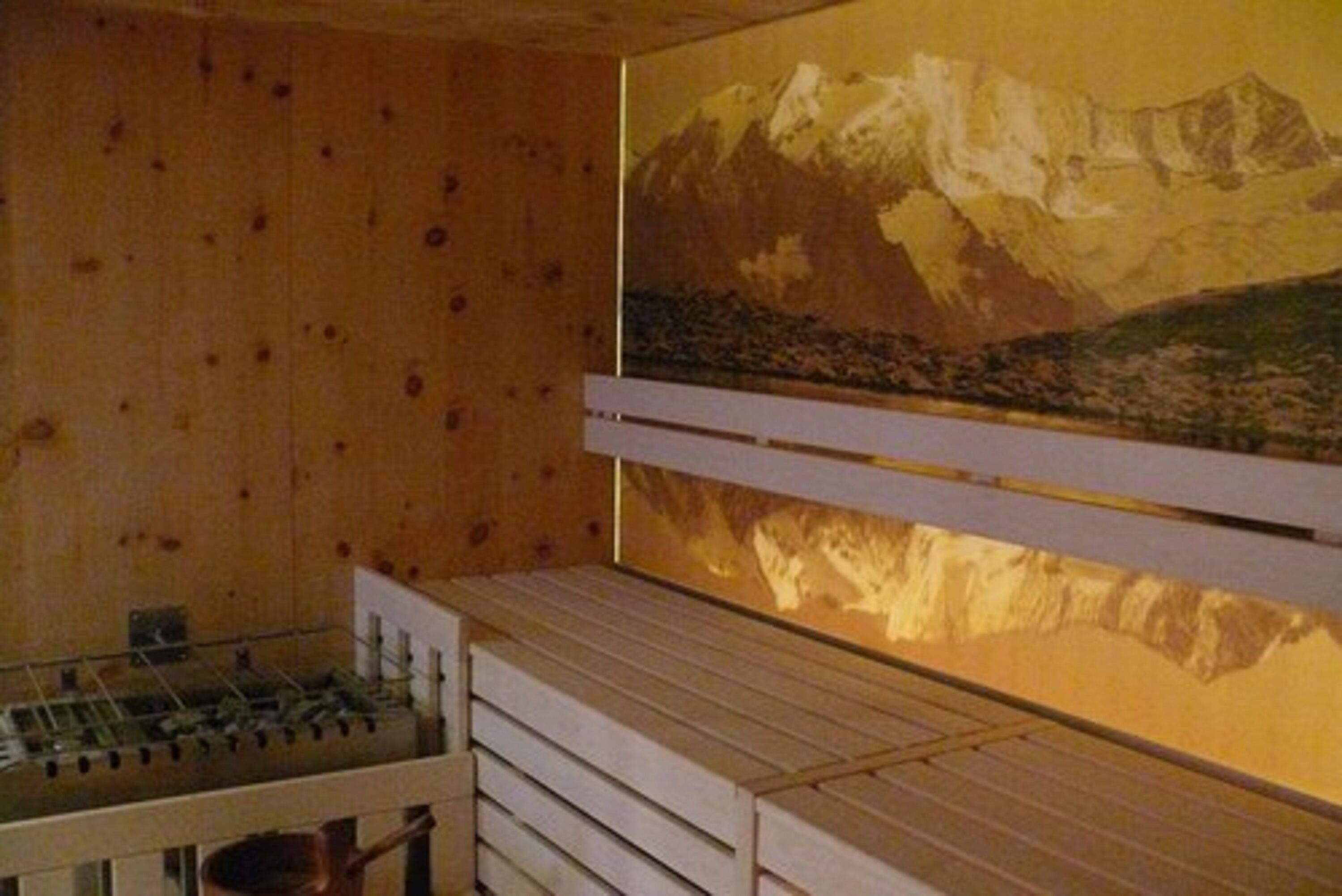 outdoor treatment area, sauna, hot tub, steam room, body treatments