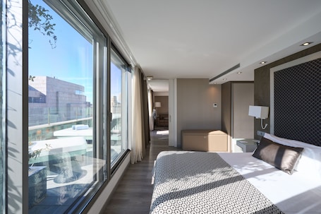 1 bedroom, minibar, in-room safe, desk