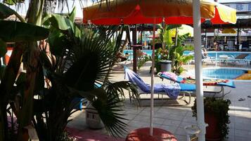 Piscina stagionale all'aperto
