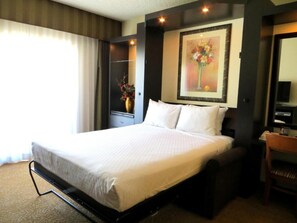 Studio Suite (1 Bathroom)