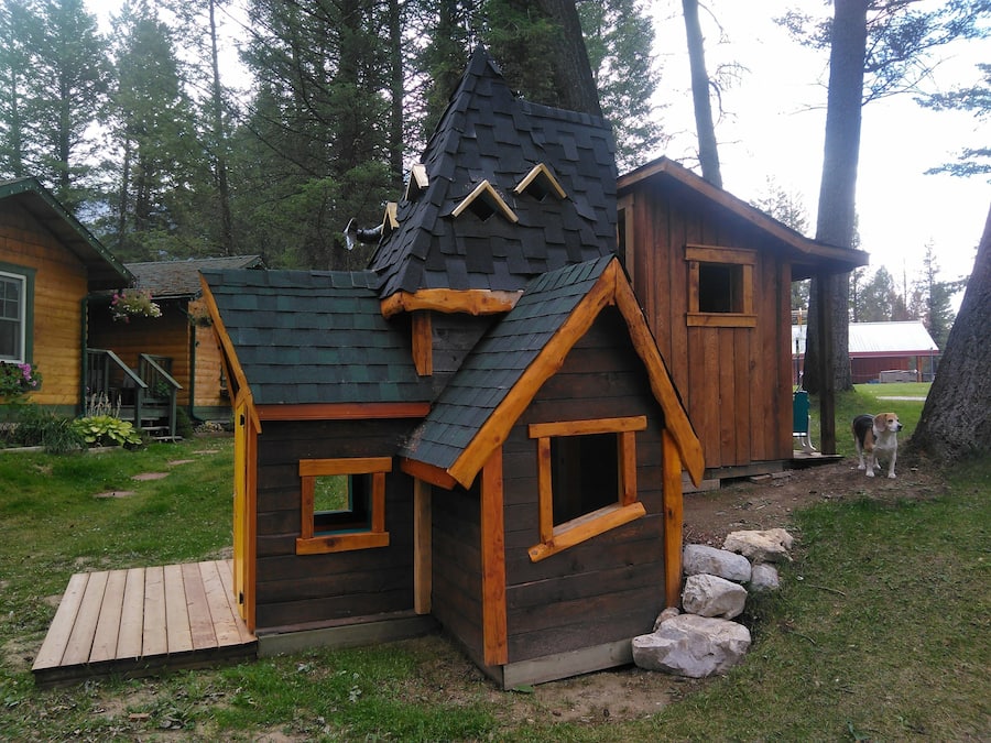 Children's play area - outdoor