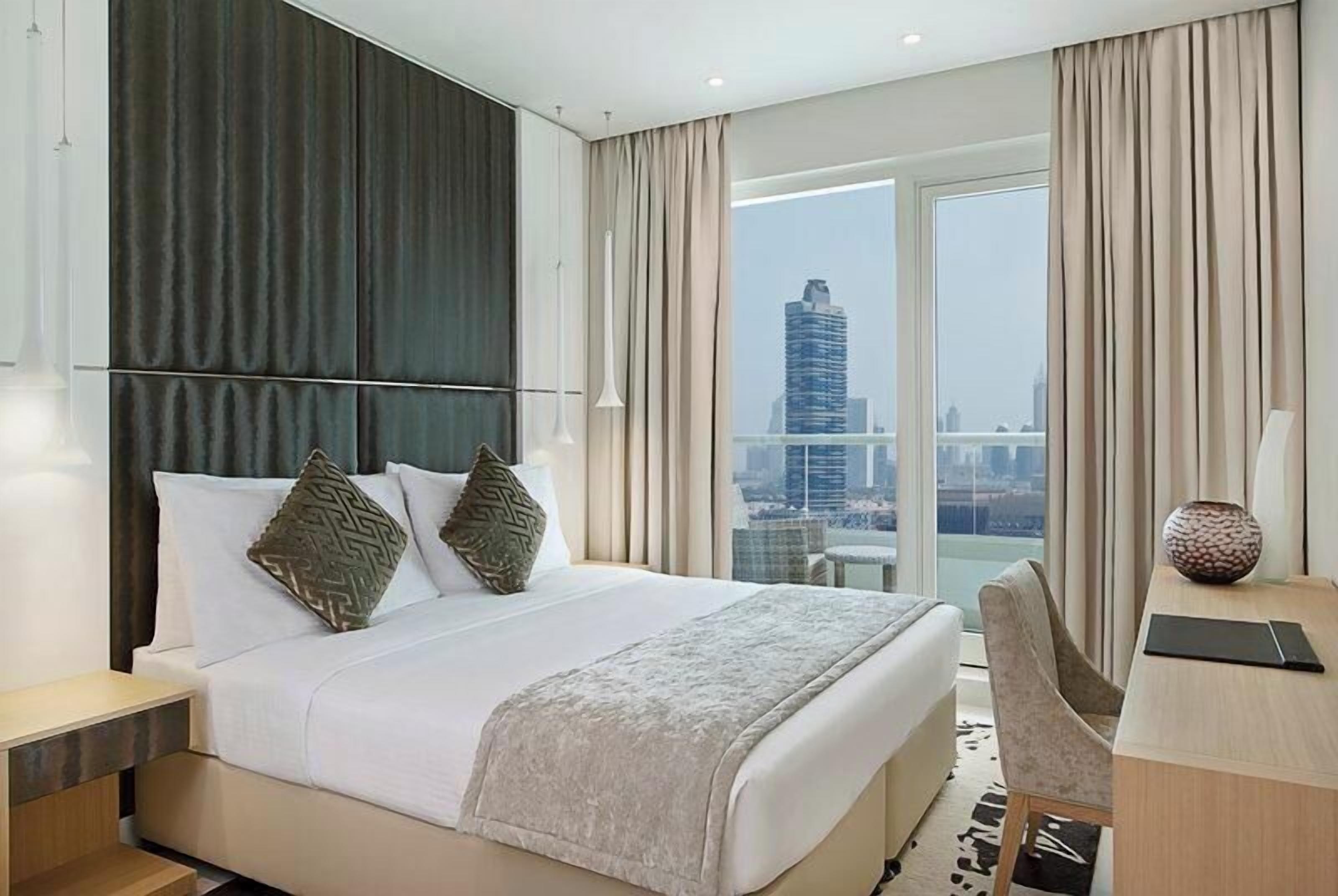 Frette Italian sheets, premium bedding, in-room safe