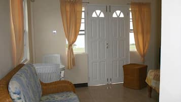 Single Room Upper Story | Free WiFi, bed sheets