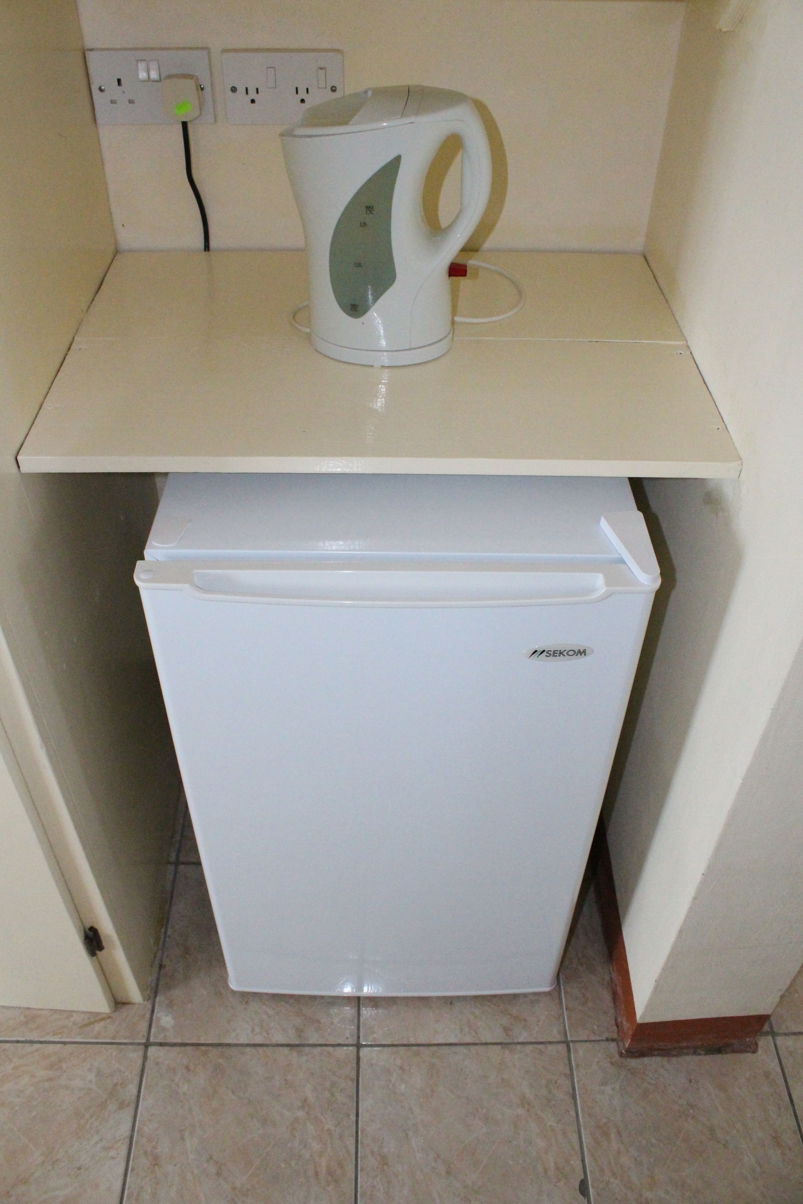 room, 2 double beds | mini fridge