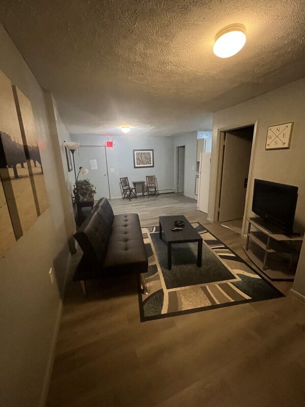 Free WiFi, bed sheets - New Rome Motel (Columbus)