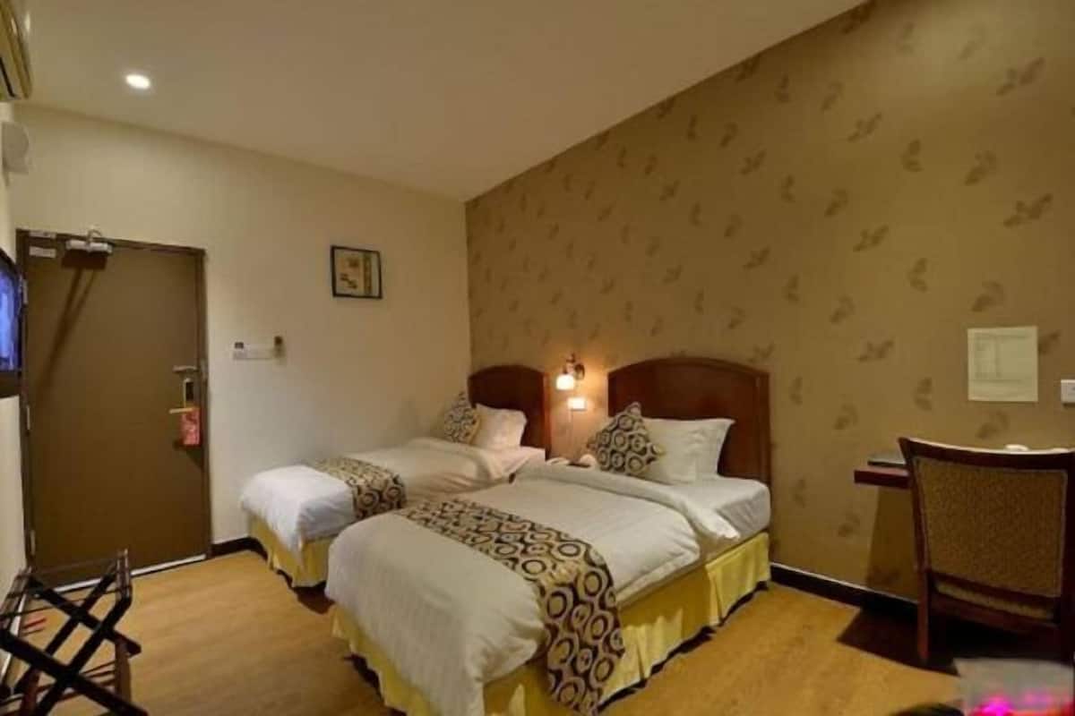 In-room safe, desk, free WiFi, bed sheets