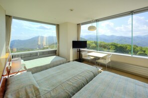 Trippelrum - icke-rökare - hörn | Värdeförvaringsskåp på rummet och gratis wi-fi