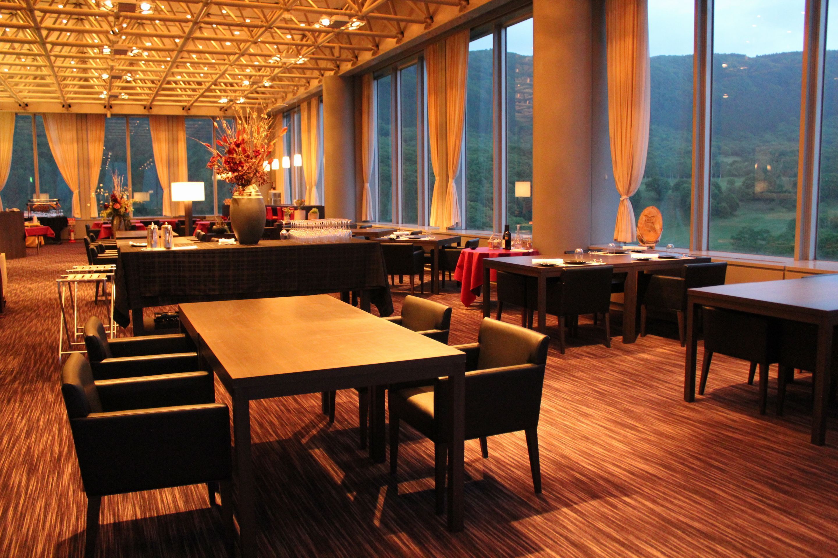 2 restaurants, breakfast served, Japanese cuisine