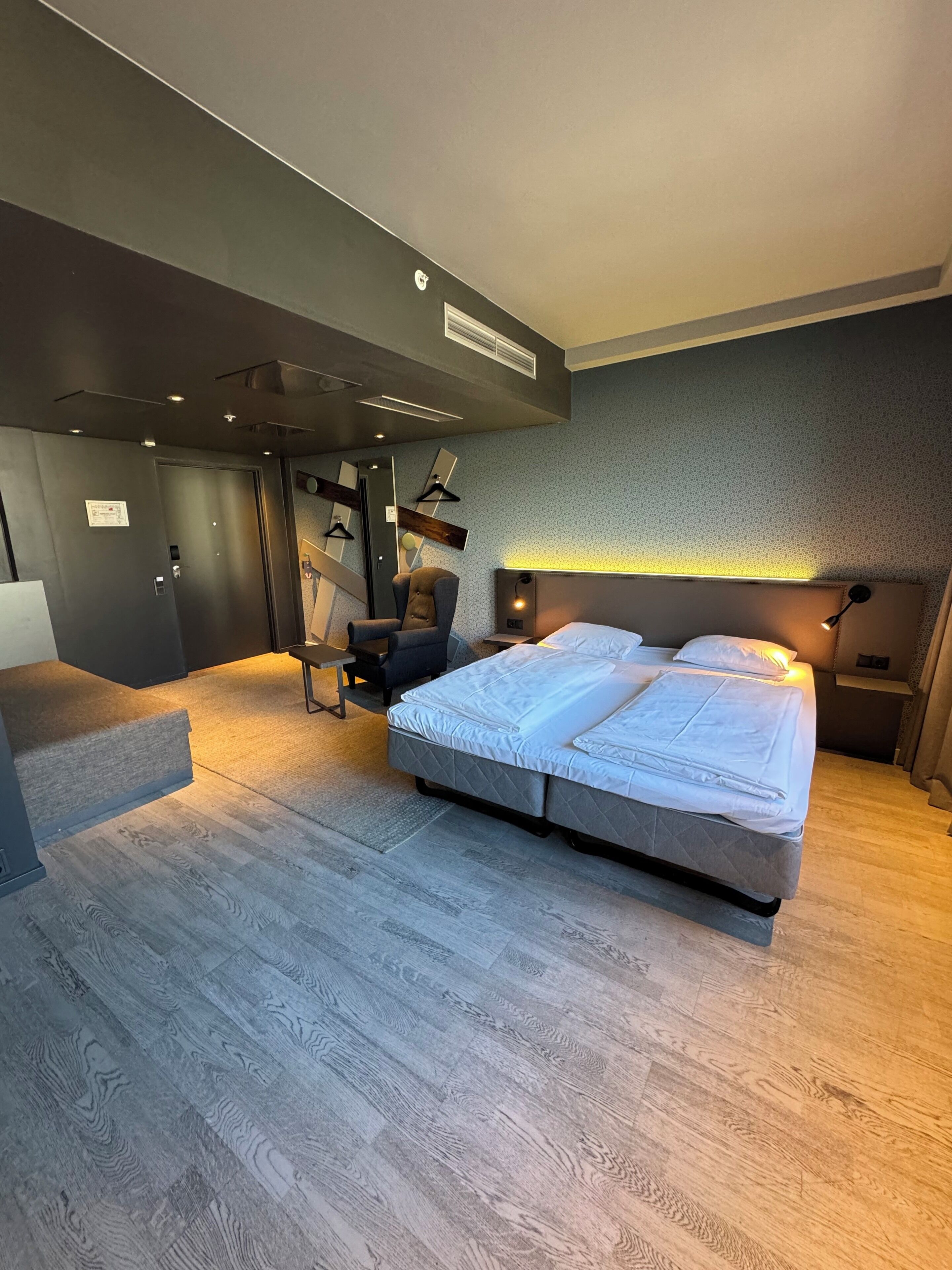 superior double | 1 bedroom, premium bedding, desk, soundproofing