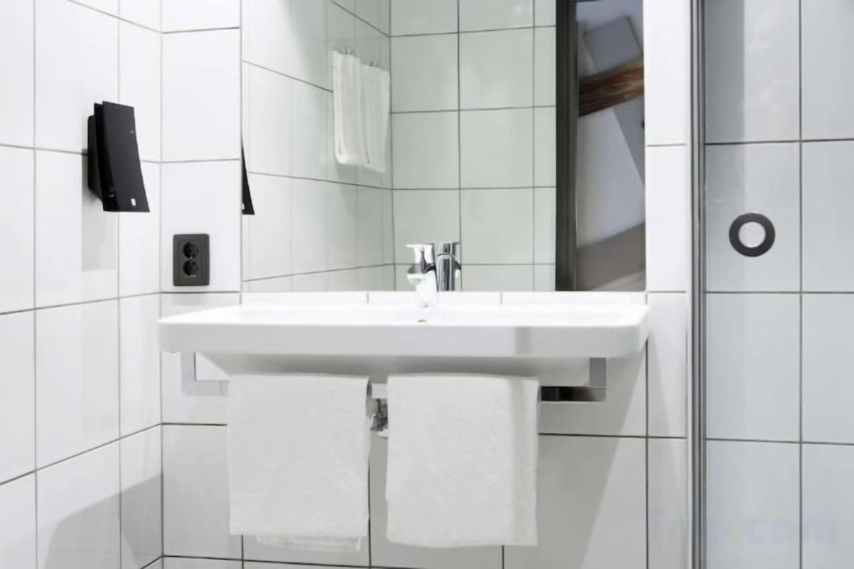 Compact Double Room