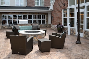 Terrace/patio - Residence Inn by Marriott Akron Fairlawn (Akron)