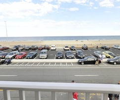 Standard Room, 1 King Bed, Balcony, Ocean View | Balcony