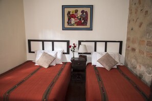 스탠다드룸 (double bed) | 간이 침대, 무료 WiFi, 침대 시트