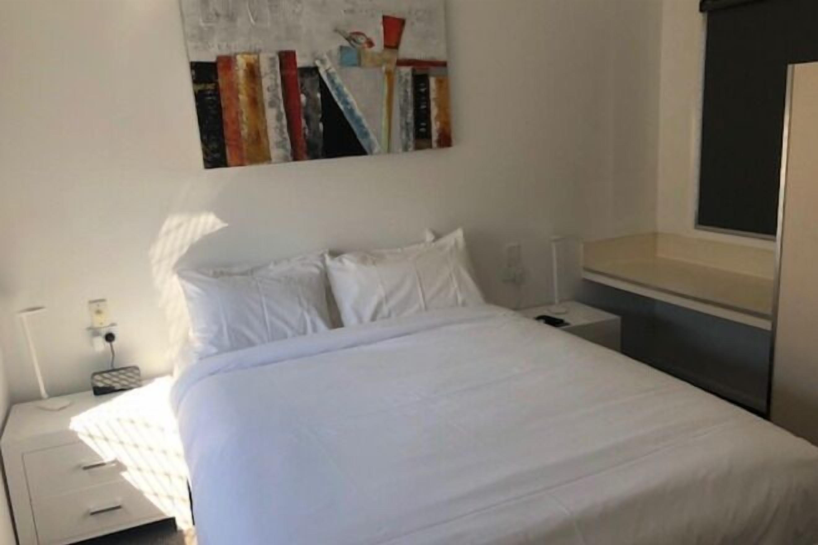 Wi-Fi ฟรี, ผ้าปูที่นอน, ทางสำหรับรถ  เข็น