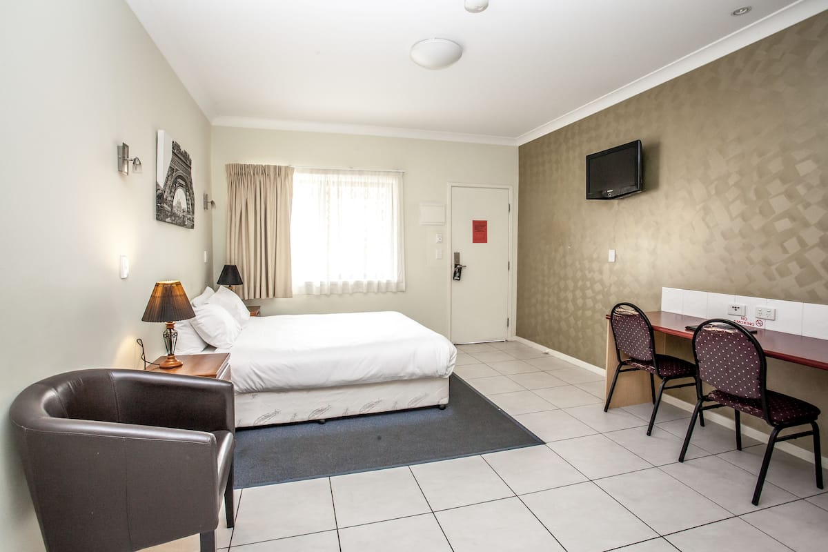 Executive Room | Free WiFi, bed sheets, wheelchair access