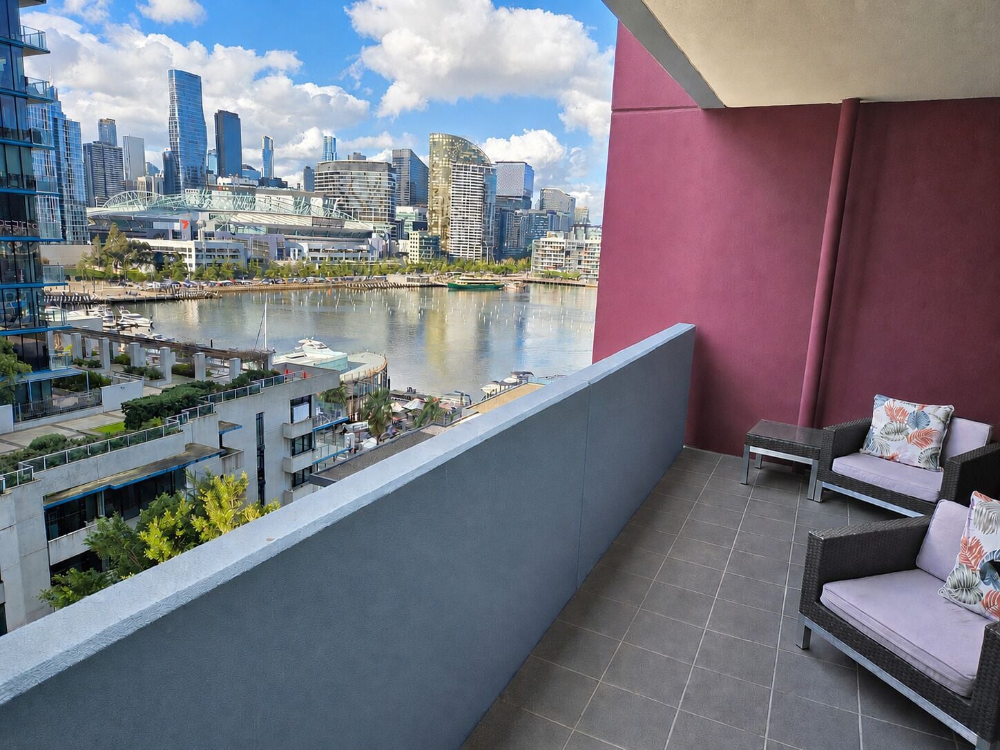 Apartemen Deluks, 2 kamar tidur | Balkon