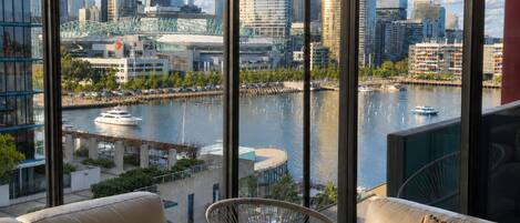 豪華公寓, 2 間臥室 | 獨特設計、獨特裝修、隔音、熨斗/熨衫板