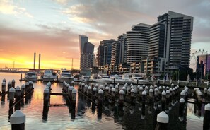 Exterior - Harbour Escape Apartments (Docklands)