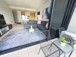 Apartment, 2 Schlafzimmer, Küche | Individuell dekoriert, individuell eingerichtet, schallisolierte Zimmer