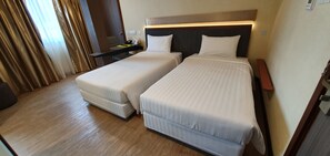Superior Twin | Individually furnished, iron/ironing board, free WiFi, bed sheets - The Capital Residence Suites (Bandar Seri Begawan)