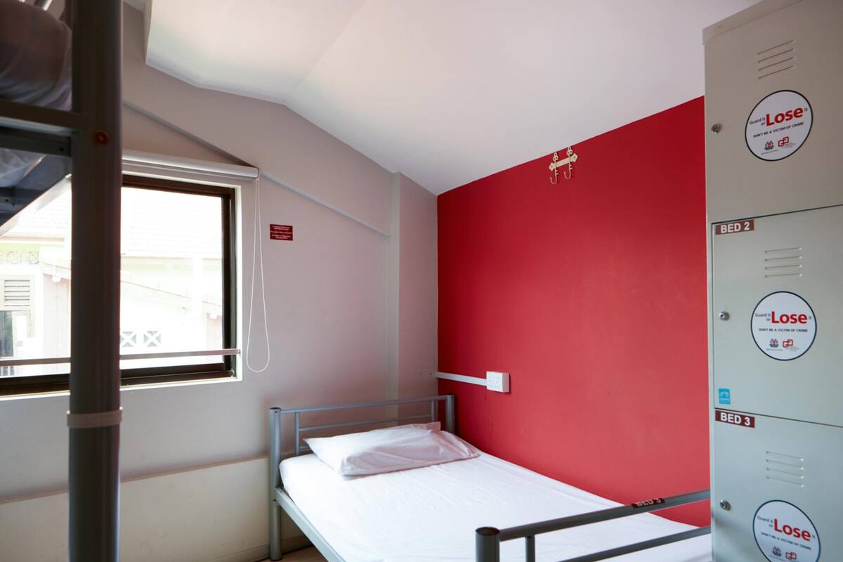 Triple Room | WiFi (free), bed sheets