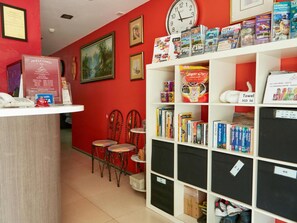 Reception - Adamson Inn (Singapore)
