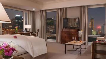 Minibar, caja fuerte, escritorio y espacio para trabajar con un portátil