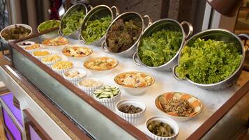 Komplet morgenmad hver dag (1500 PHP pr. person)