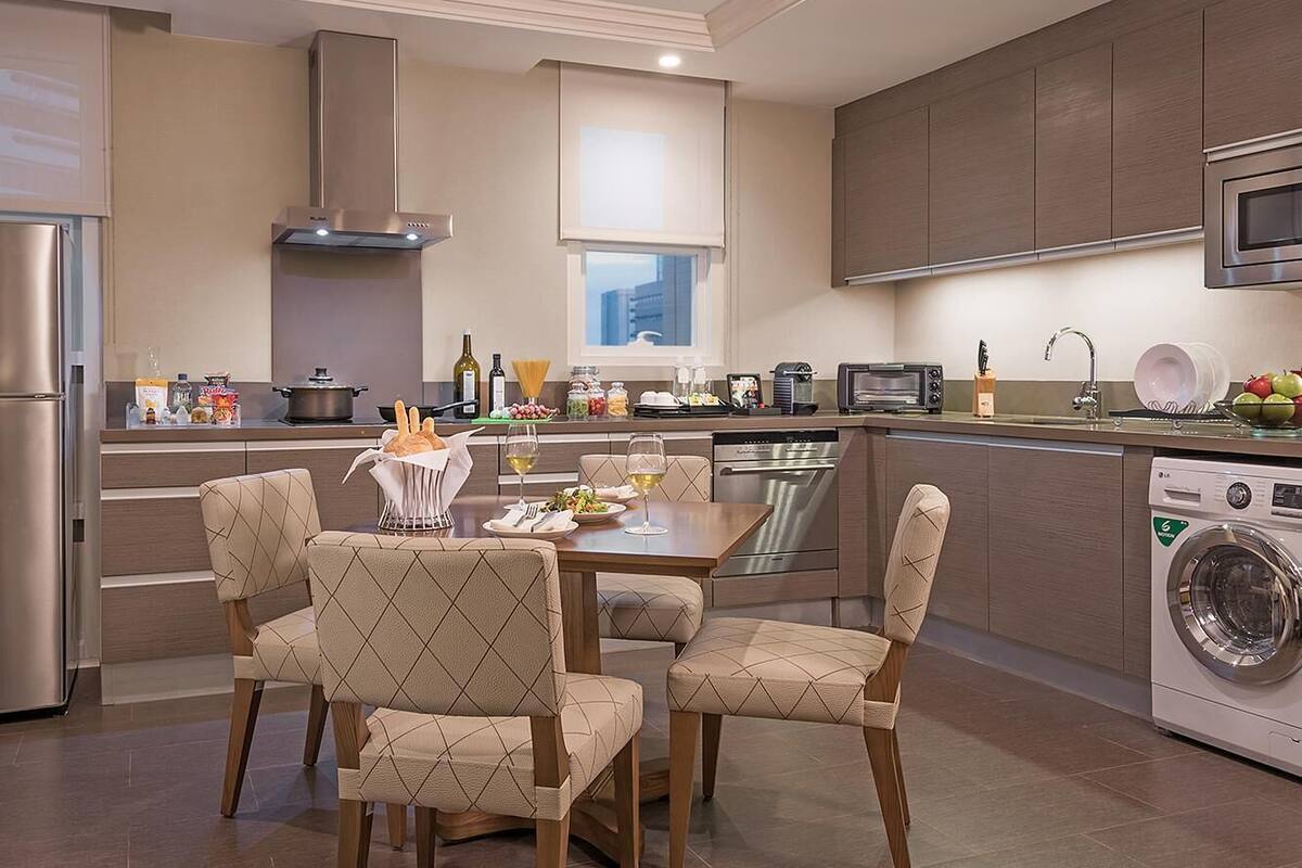 Cuisine privée | CafetiÚre-théiÚre, chaise haute