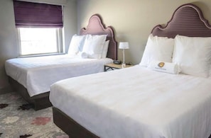 Habitación Deluxe doble, no fumadores | Ropa de cama de alta calidad, caja fuerte, escritorio