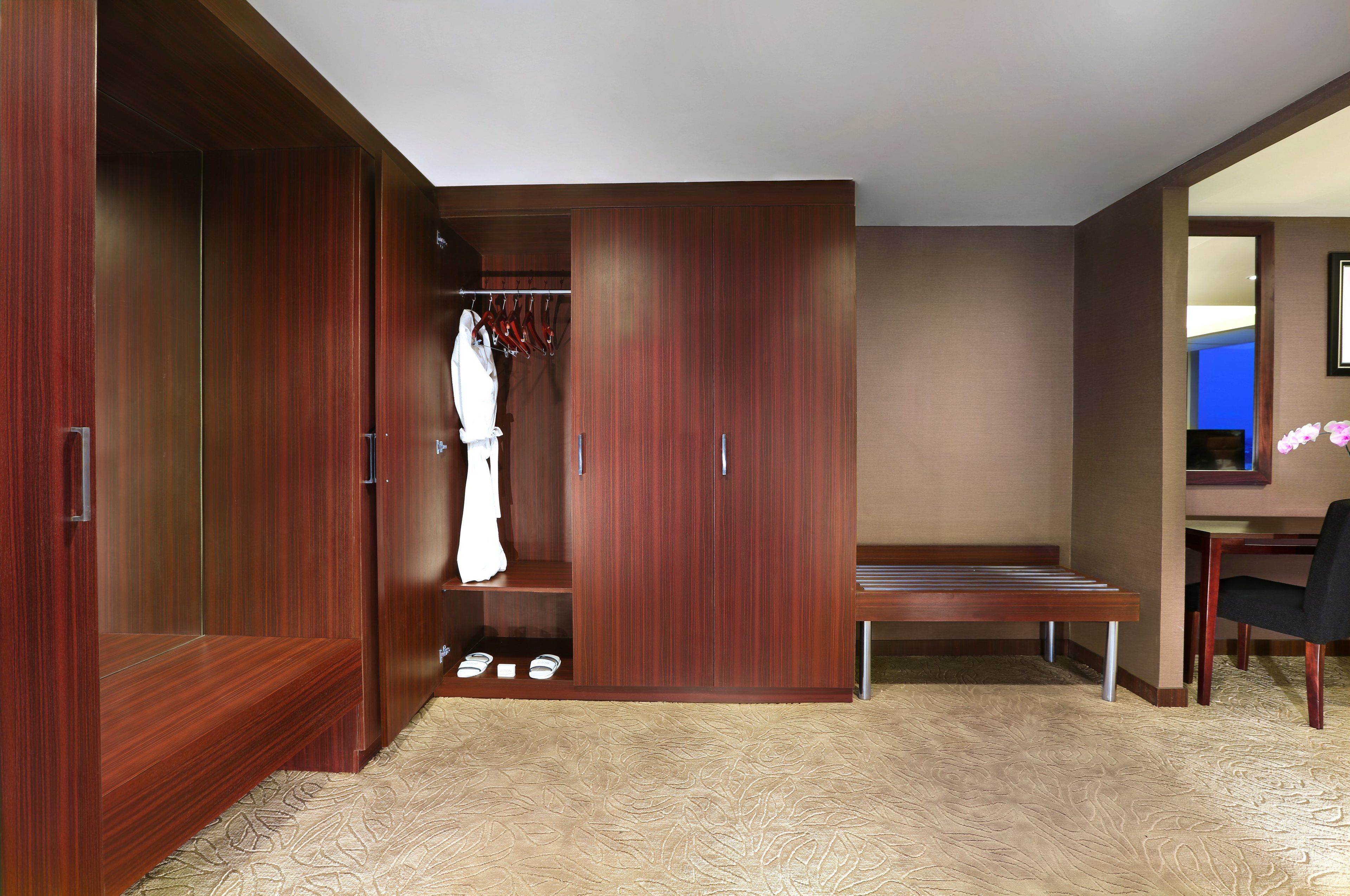 president suite | room amenity