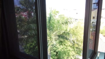 Standard-Doppelzimmer, 1 Queen-Bett, Gemeinschaftsbad, Stadtblick | Ausblick vom Zimmer
