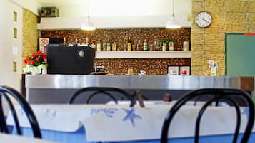Bar (in der Unterkunft)