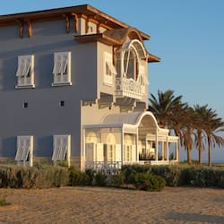 1 bedroom, premium bedding, minibar, in-room safe