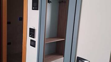 Superior-rum - 1 enkelsäng | Minibar, värdeförvaringsskåp på rummet och individuell inredning